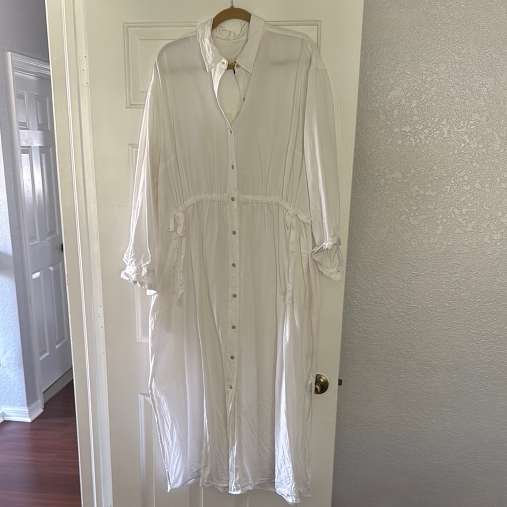 Elegant White Button-Down Dress